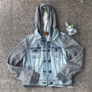 American Eagle Knitted-Sleeve Jean Jacket